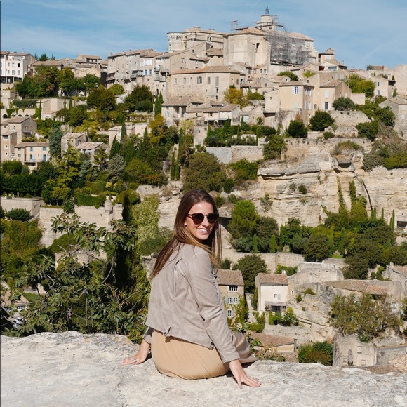 Meet your Posher, Talia - Picture 8 of 8